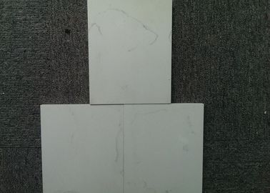 Controsoffitto bianco delle mattonelle del quarzo, piani di lavoro del composto del quarzo di densità Cm3/2.5g - di 2,3