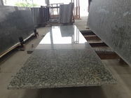 Ondeggi le mattonelle bianche della pietra del granito della lastra del granito/piastrelle per pavimento naturali del granito