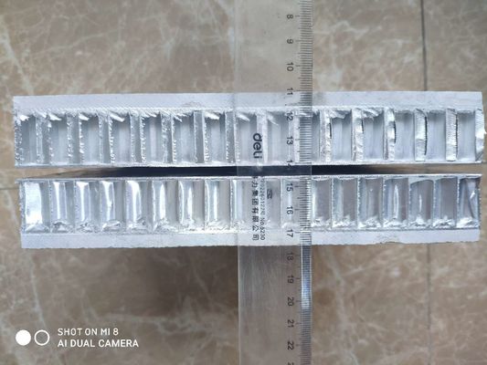 La pietra leggera del marmo del favo di alluminio riveste 1200x2400 di pannelli millimetro